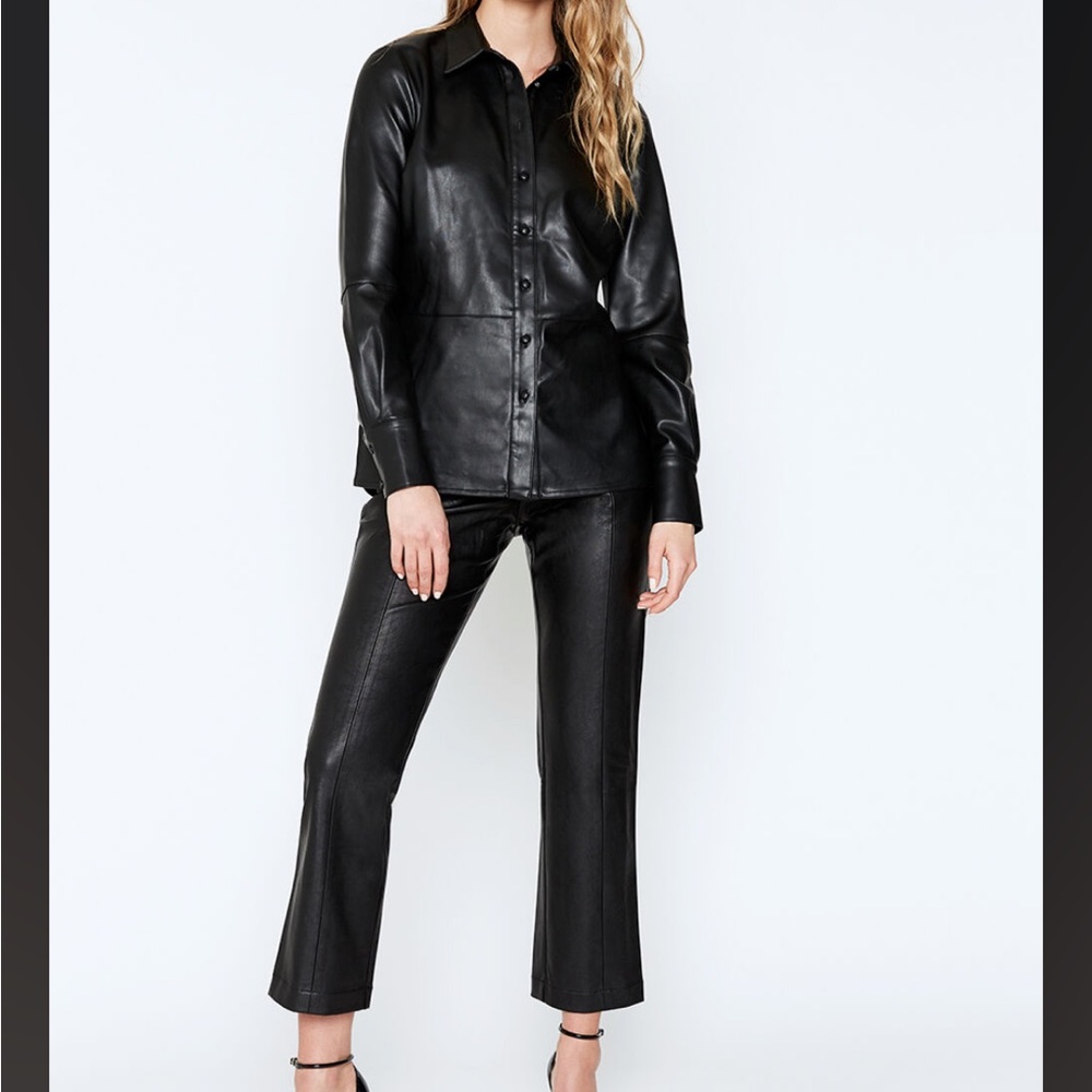 VEGAN LEATHER SHIRT IN BLACK
